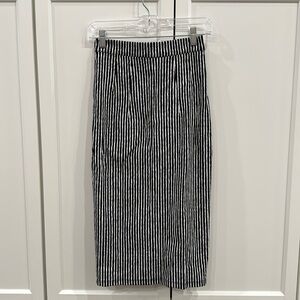 VIXEN PENCIL SKIRT IN HALLOWEEN THIN BLACK AND WHITE STRIPES